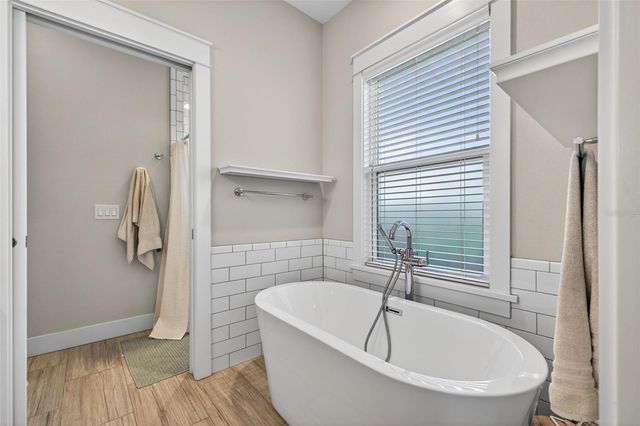 1137 55TH AVENUE N, St Petersburg, FL 33703