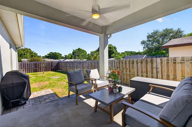 1137 55TH AVENUE N, St Petersburg, FL 33703