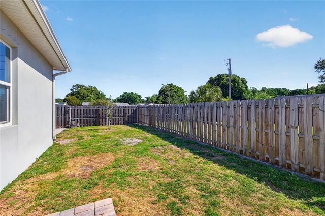 1137 55TH AVENUE N, St Petersburg, FL 33703