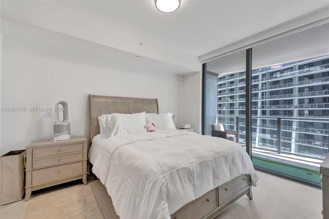1000 Brickell Plaza 3105, Miami, FL 33131