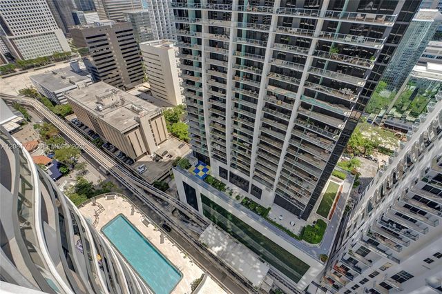 1000 Brickell Plaza 3105, Miami, FL 33131