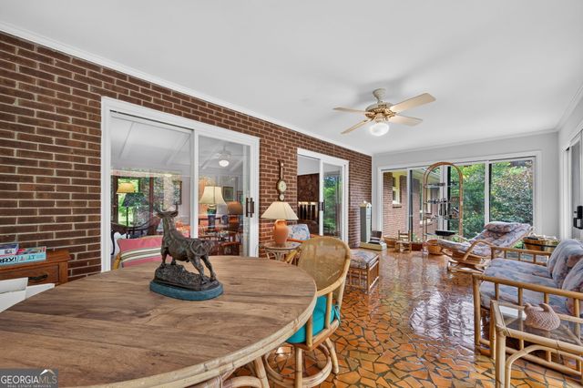 115 Farmstead Lane, Roswell, GA 30075