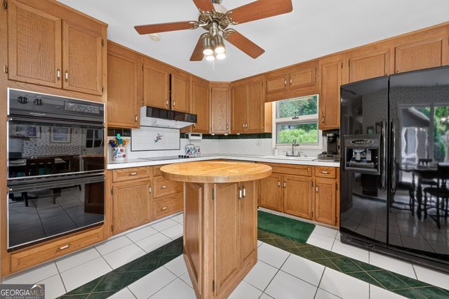 115 Farmstead Lane, Roswell, GA 30075