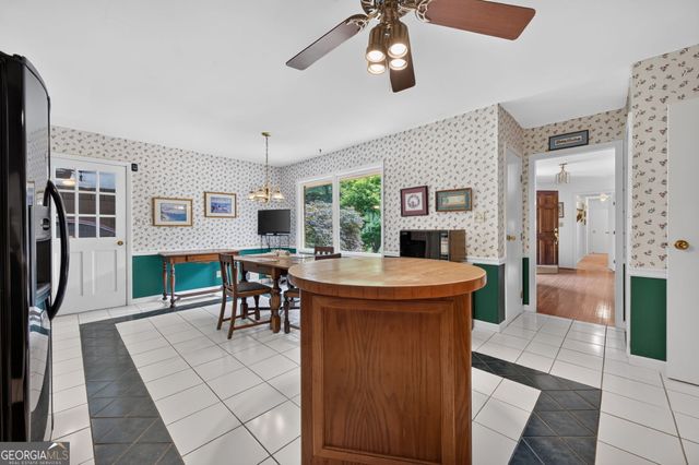 115 Farmstead Lane, Roswell, GA 30075