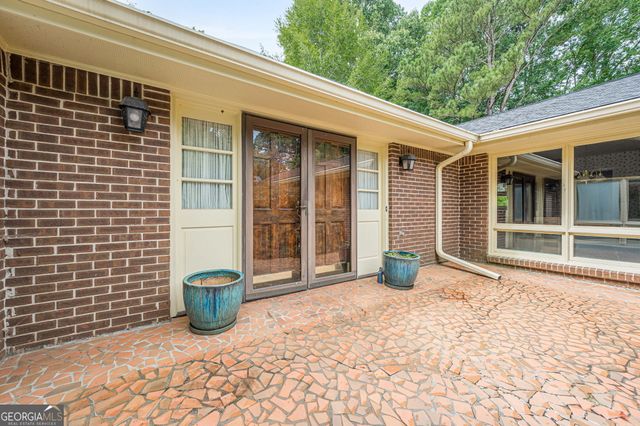 115 Farmstead Lane, Roswell, GA 30075