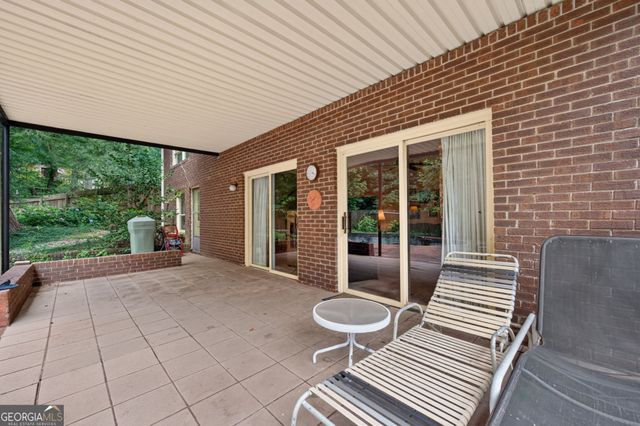 115 Farmstead Lane, Roswell, GA 30075