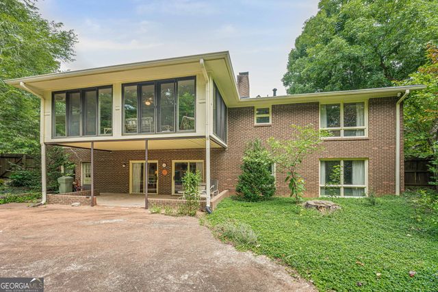 115 Farmstead Lane, Roswell, GA 30075