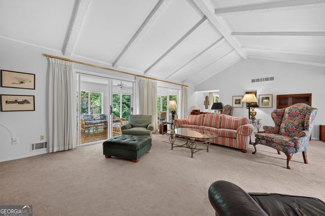 115 Farmstead Lane, Roswell, GA 30075