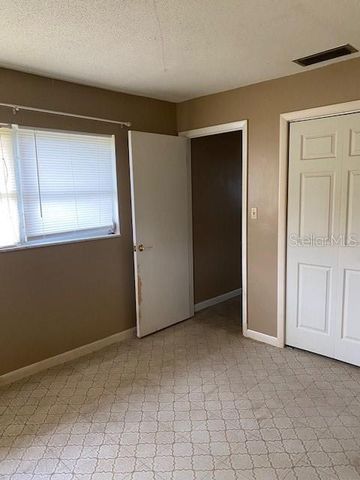 12 SPRING LOOP, Ocala, FL 34472