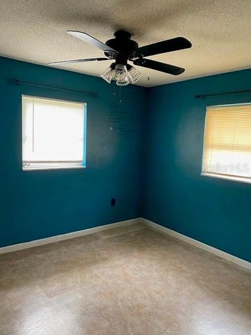 12 SPRING LOOP, Ocala, FL 34472