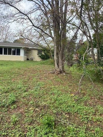 12 SPRING LOOP, Ocala, FL 34472