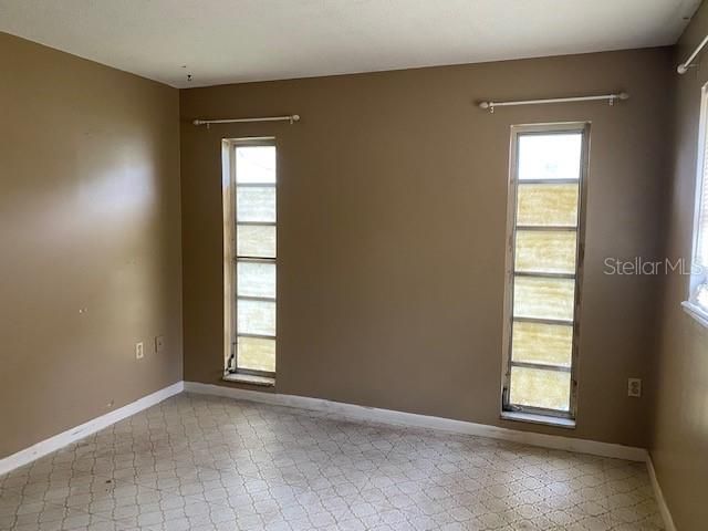 12 SPRING LOOP, Ocala, FL 34472