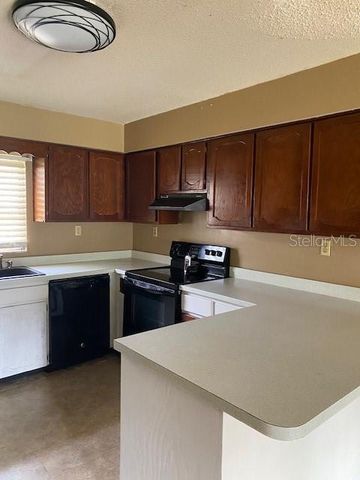 12 SPRING LOOP, Ocala, FL 34472