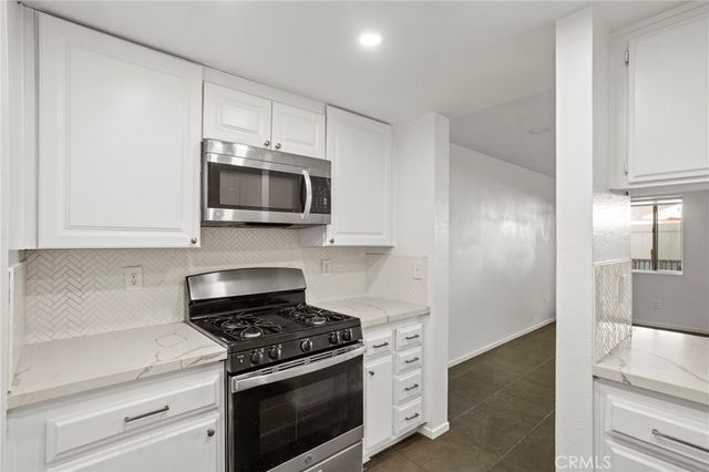 1164 Mohave Drive, Colton, CA 92324