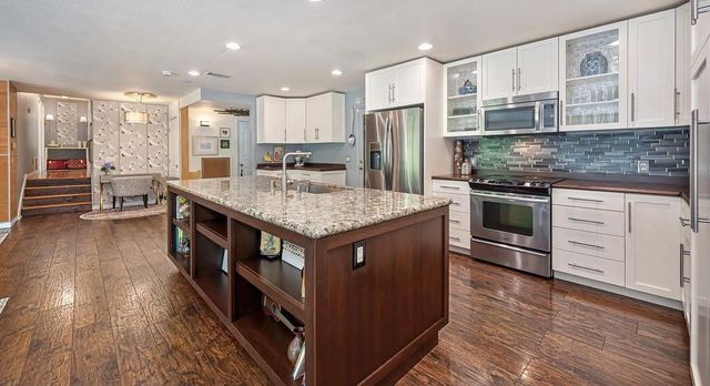 978 King Henry Way, El Dorado Hills, CA 95762