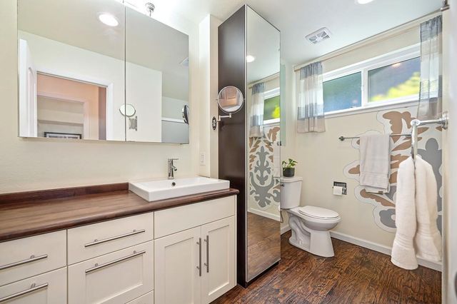 978 King Henry Way, El Dorado Hills, CA 95762