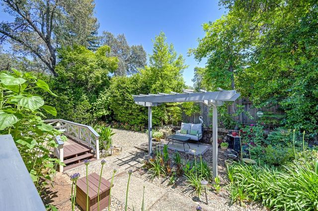 978 King Henry Way, El Dorado Hills, CA 95762