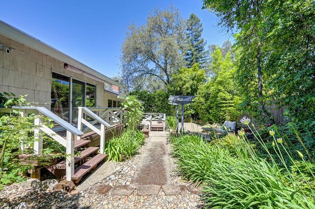 978 King Henry Way, El Dorado Hills, CA 95762