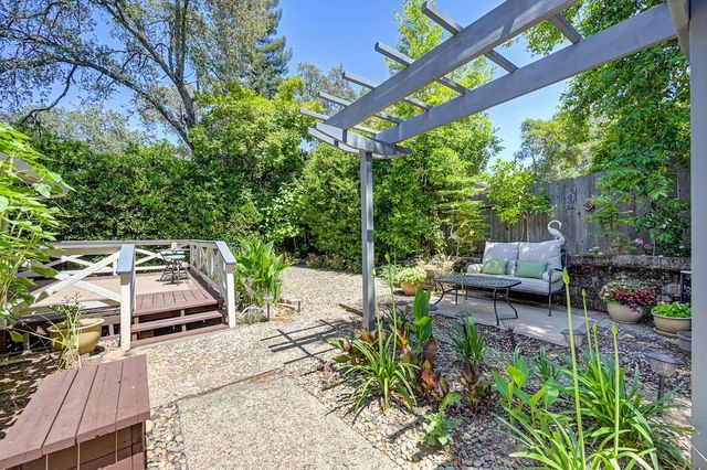 978 King Henry Way, El Dorado Hills, CA 95762