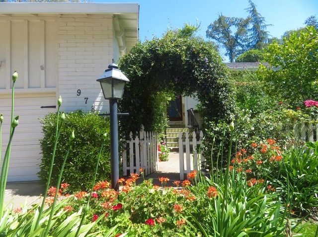 978 King Henry Way, El Dorado Hills, CA 95762