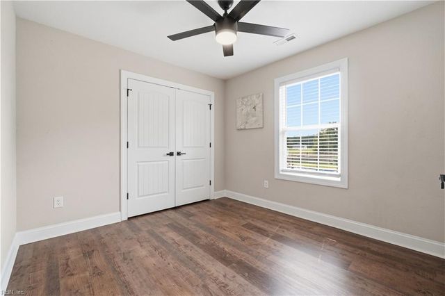 1924 Land Of Promise RD, Chesapeake, VA 23322
