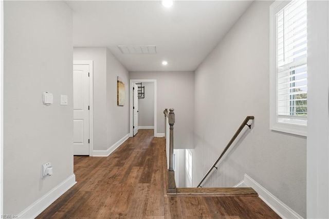1924 Land Of Promise RD, Chesapeake, VA 23322
