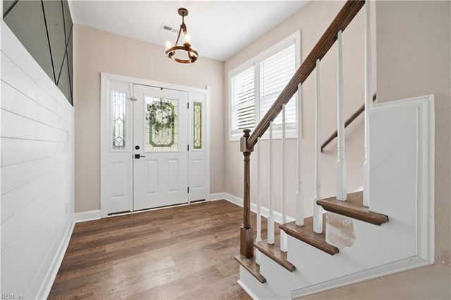 1924 Land Of Promise RD, Chesapeake, VA 23322