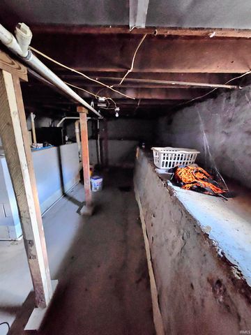 901 S Van Buren Street, Auburn, IN 46706