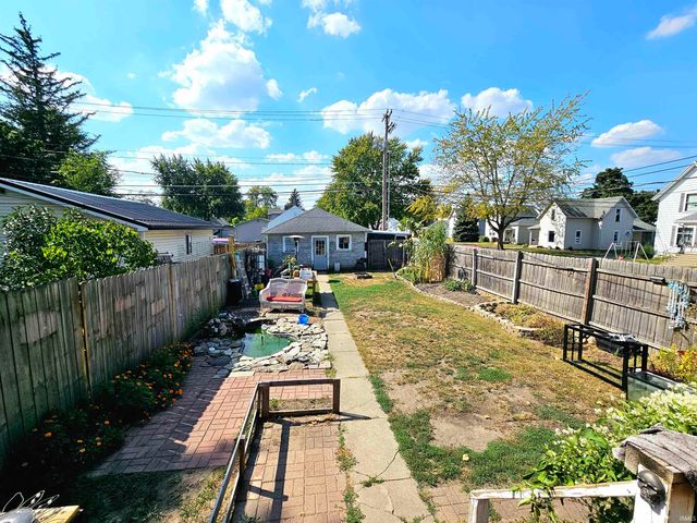 901 S Van Buren Street, Auburn, IN 46706