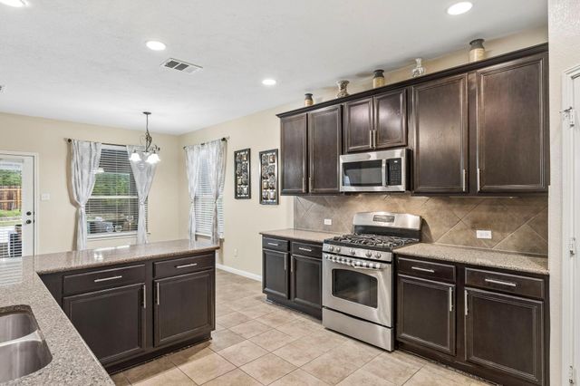 100 Sandy Lyle CV, Round Rock, TX 78664
