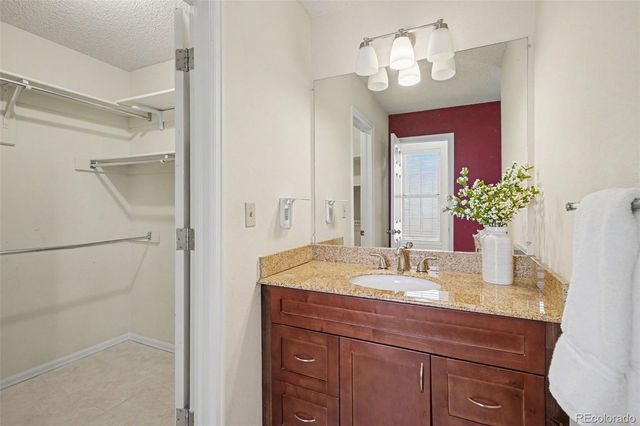 3805 W Union Avenue, Denver, CO 80236