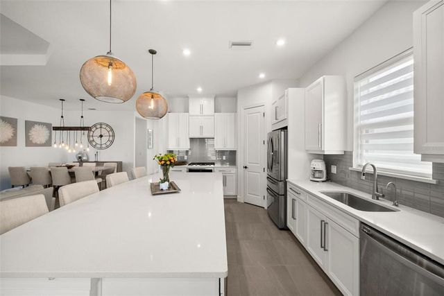 6266 MESA GLEN, Bradenton, FL 34203