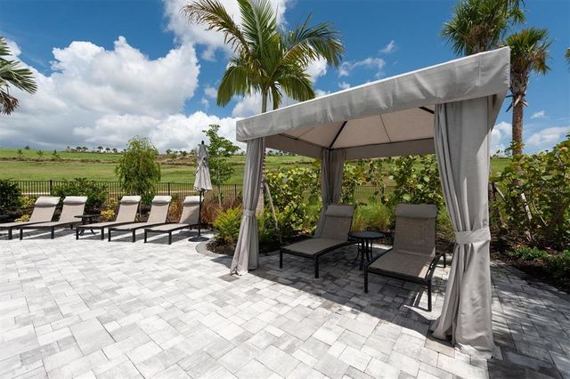 6266 MESA GLEN, Bradenton, FL 34203