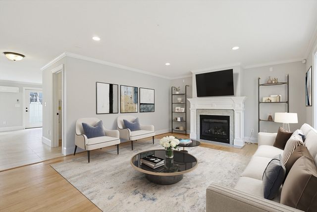 1362 Great Plain Ave 1, Needham, MA 02492