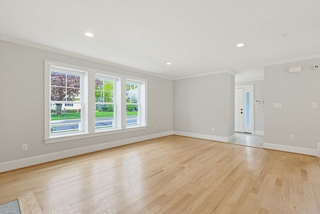 1362 Great Plain Ave 1, Needham, MA 02492