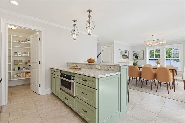 1362 Great Plain Ave 1, Needham, MA 02492