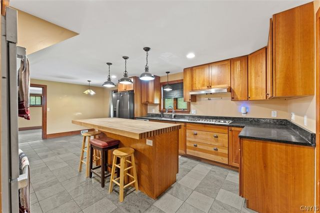 155 County Route 24, Minetto, NY 13126
