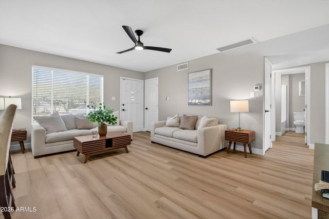 1609 W CAPRI Avenue, Mesa, AZ 85202