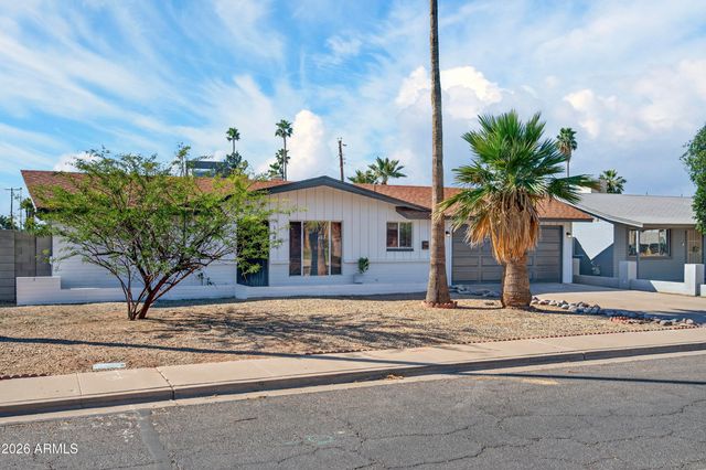 1609 W CAPRI Avenue, Mesa, AZ 85202