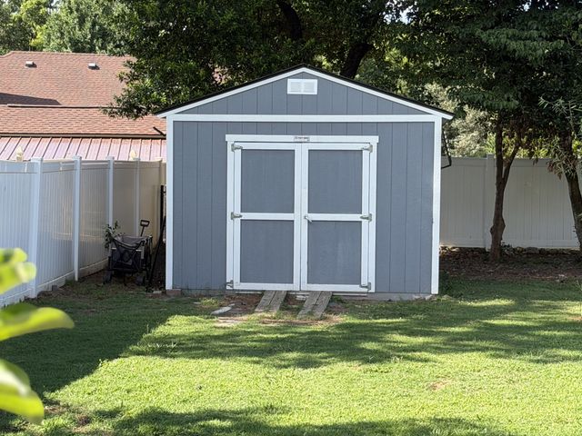 5042 Creekside Dr, Murfreesboro, TN 37128