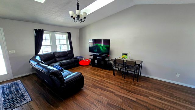 164 Meadow Creek Drive, Florence, KY 41042