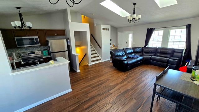 164 Meadow Creek Drive, Florence, KY 41042