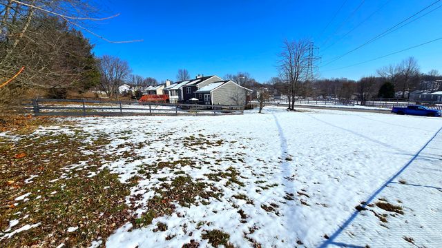 164 Meadow Creek Drive, Florence, KY 41042