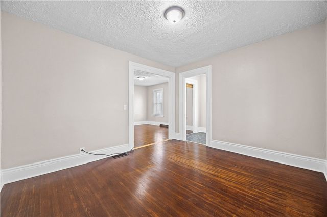 35 Woodlawn Street, Rochester, NY 14607