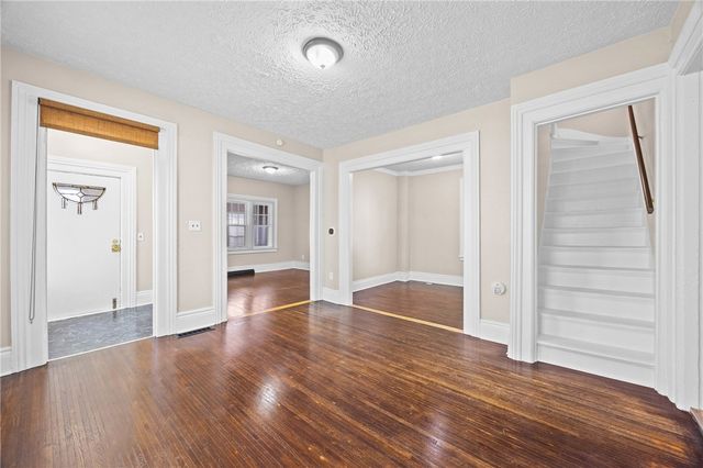 35 Woodlawn Street, Rochester, NY 14607