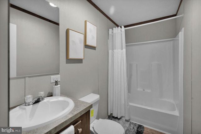 88 UPPER LOOP RD, Leesport, PA 19533