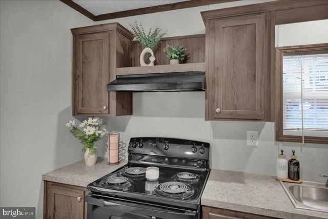 88 UPPER LOOP RD, Leesport, PA 19533