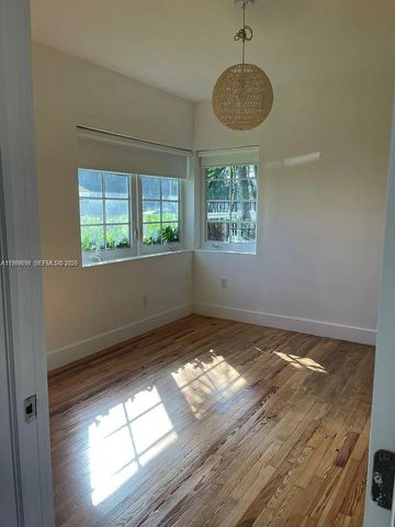 727 14th Pl 1, Miami Beach, FL 33139