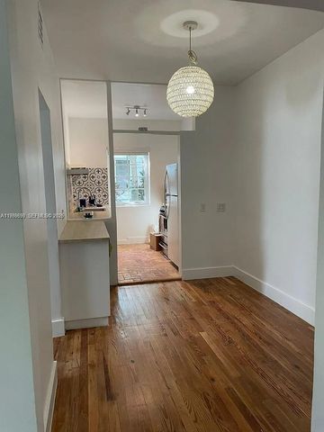 727 14th Pl 1, Miami Beach, FL 33139