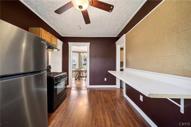 420 Highland Ave, Dewitt, NY 13057